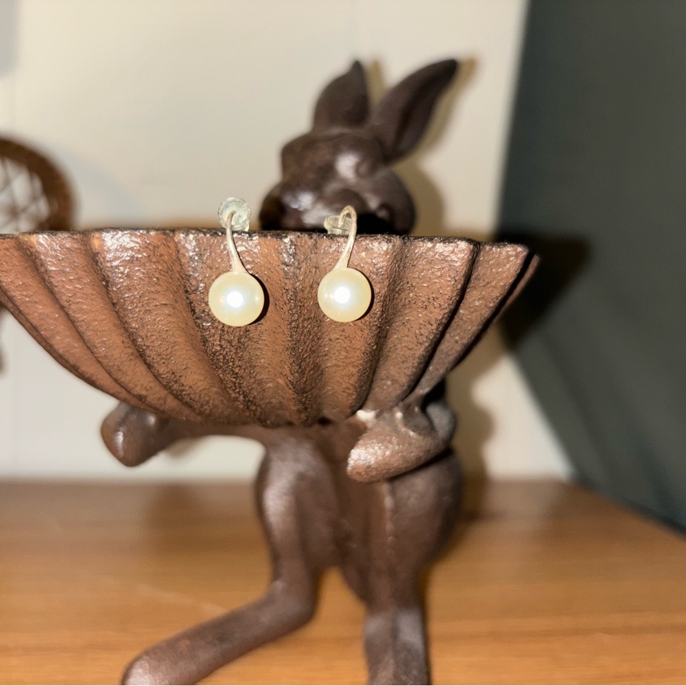 Chic Vintage Pearl Hook Earrings